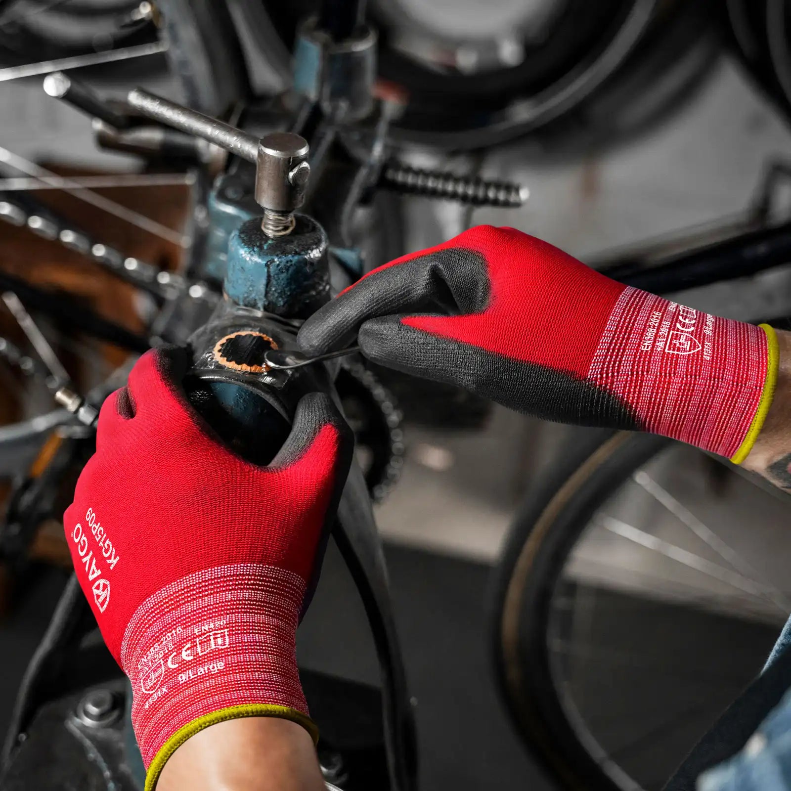 Seamless Knit Nylon Work Gloves with Polyurethane Coated on Palm and Fingers