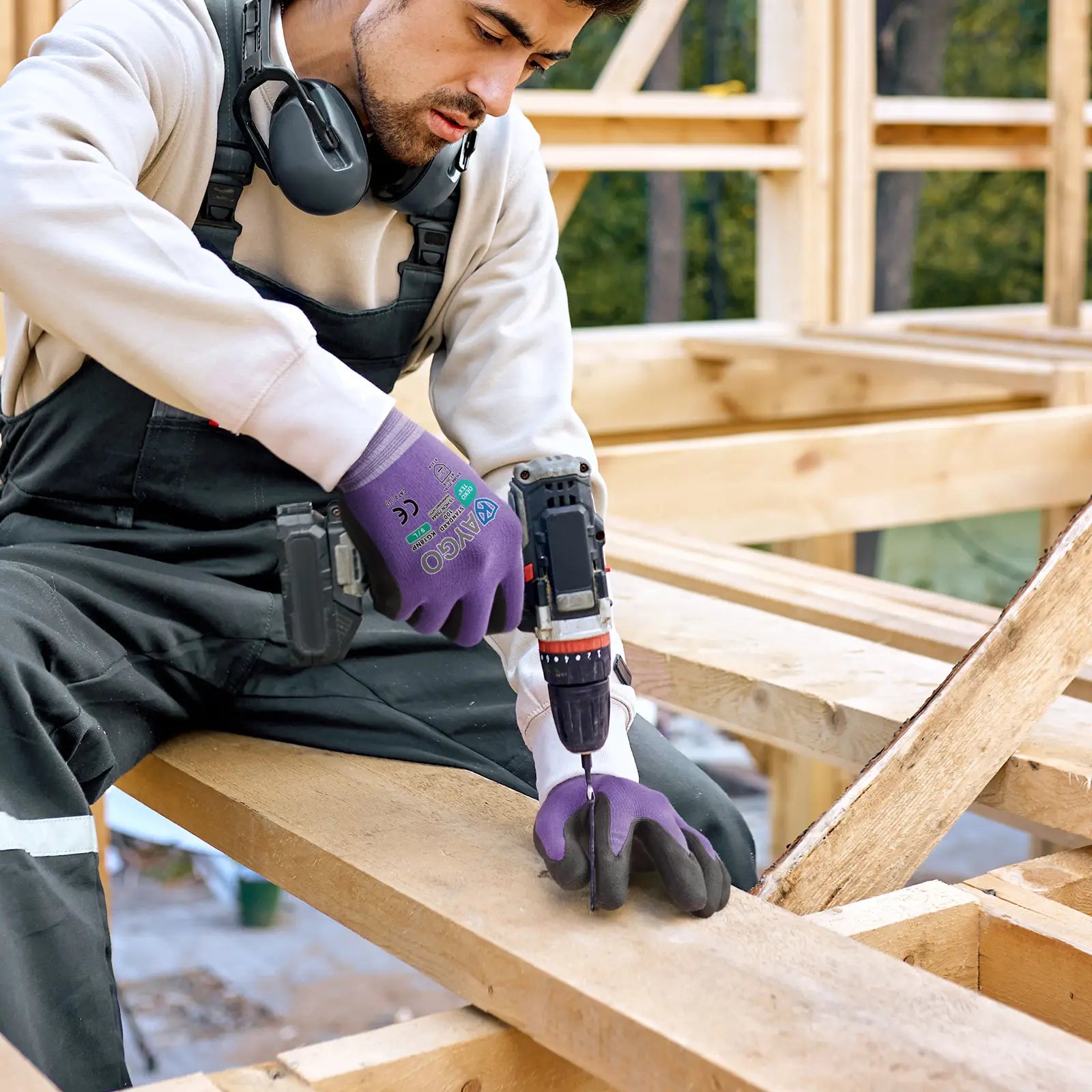 KG18N Seamless Knit Nylon Work Gloves with Microfoam Nitrile Coated on Palm and Fingers