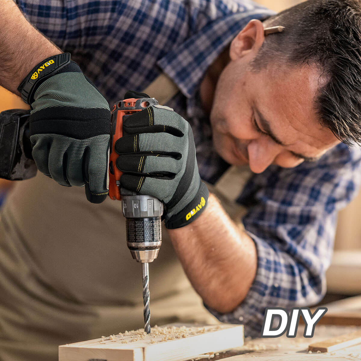 KG125 Mechanic Gloves with Reinforced Synthetic Leather on Palm TouchScreen