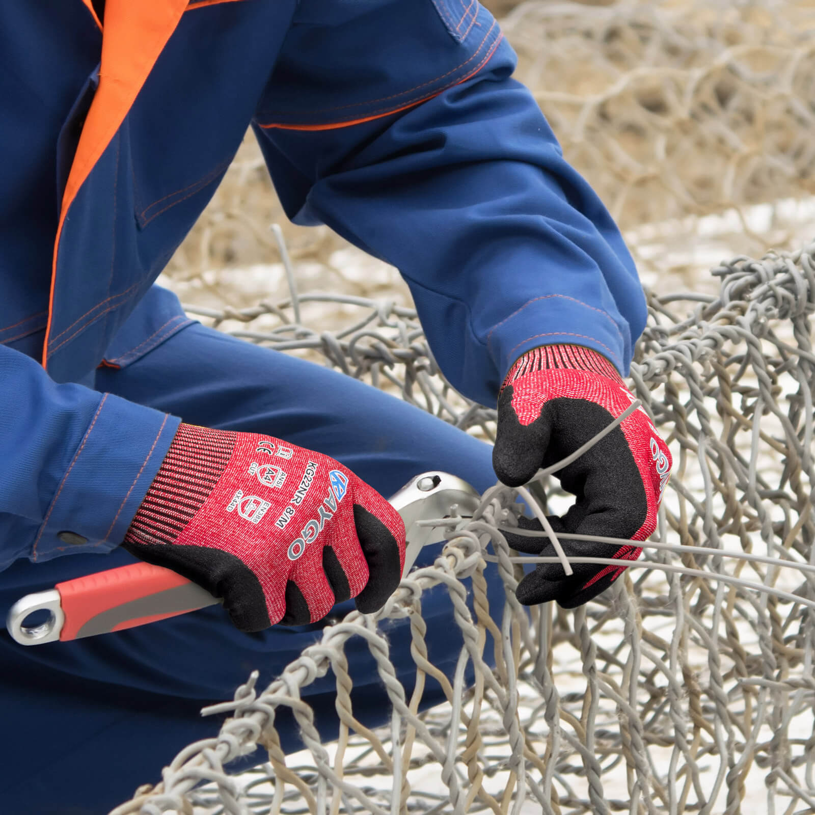 A4 Cut Resistant Work Gloves with Nitrile Coated on Palm & Fingers